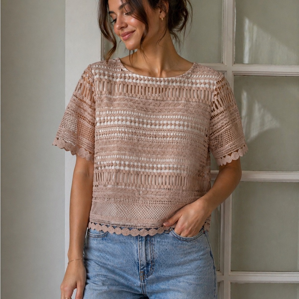 Adiva Crochet Lace Short Sleeve Top - Blush